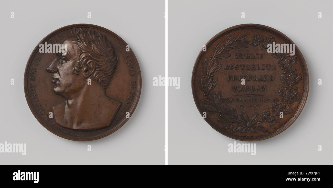 Nicolas Charles Oudinot, Herzog von Reggio, Marechal van France, victor in Zürich, Austerlitz, Friedland und Wagram, Jacques-Augustin Dieudonné, 1809 Geschichtsmedaille Bronze Medaille. Vorne: Bruststück Mann innen Wechsel. Rückseite: Inschrift im Inneren des Kranzes gebunden Oliven- und Eichenzweig Paris Bronze (Metall) markant (Metallverarbeitung) Zürich (Stad). Austerlitz. Friedland. Deutsches Wagram Stockfoto