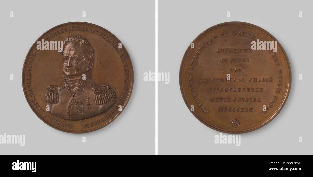 Bombardierung Antwerpens durch General Chassé 1830, David van der Kellen (1804–1879), 1830 Geschichtsmedaille Bronzemedaille, auf der Vorderseite die Chassé-Büste zur Hälfte links mit einer Änderung, sieben Textzeilen auf der Rückseite. Utrecht Bronze (Metall) Anschlagen (Metallbearbeitung) Stockfoto