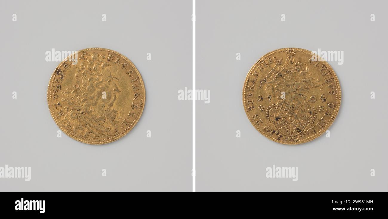 Goldgulden aus dem Herzogtum Bayern von Kurfürst Maximilian Emanuel, 1704, 1704 Münze Goldmünze. Vorne: Büste des Kurfürsten rechts, einschließlich Pijnappel [= Besetzung Augsburgs]. Umgekehrt: Zwischen dem Jahr gekrönte Madonna mit Kind und Schwert und Rijksappel, einschließlich verziertem Wappen. Glatte Kante. Gold-(Metall-)Prägung (Metallbearbeitung) Stockfoto