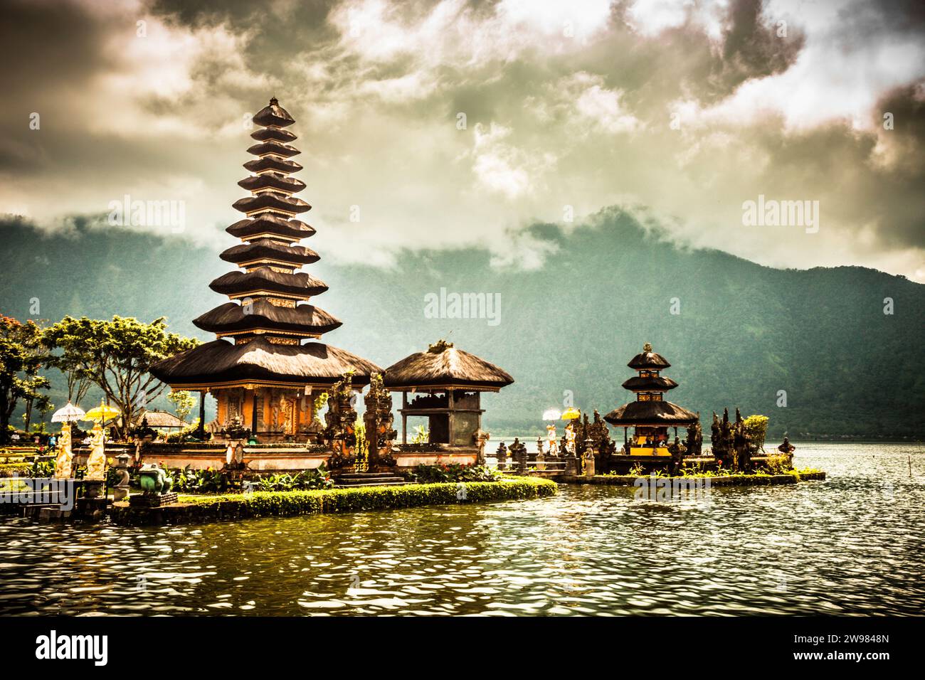 Bedugul Tempel im Zentrum von Bali. Stockfoto