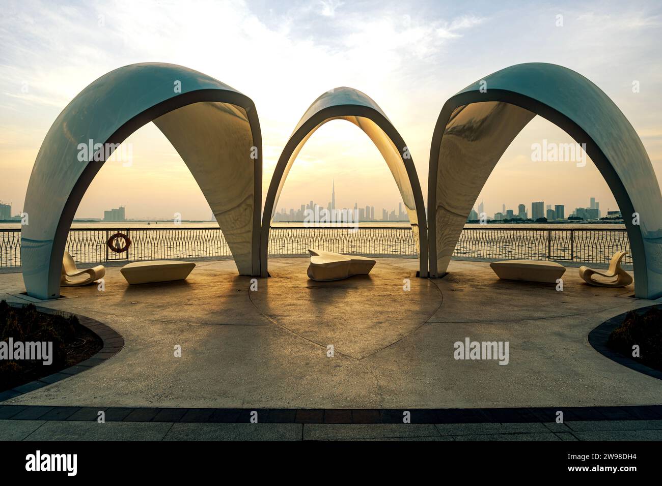 Wunderschöner Blick auf die Attraktionen der Stadt Dubai Stockfoto
