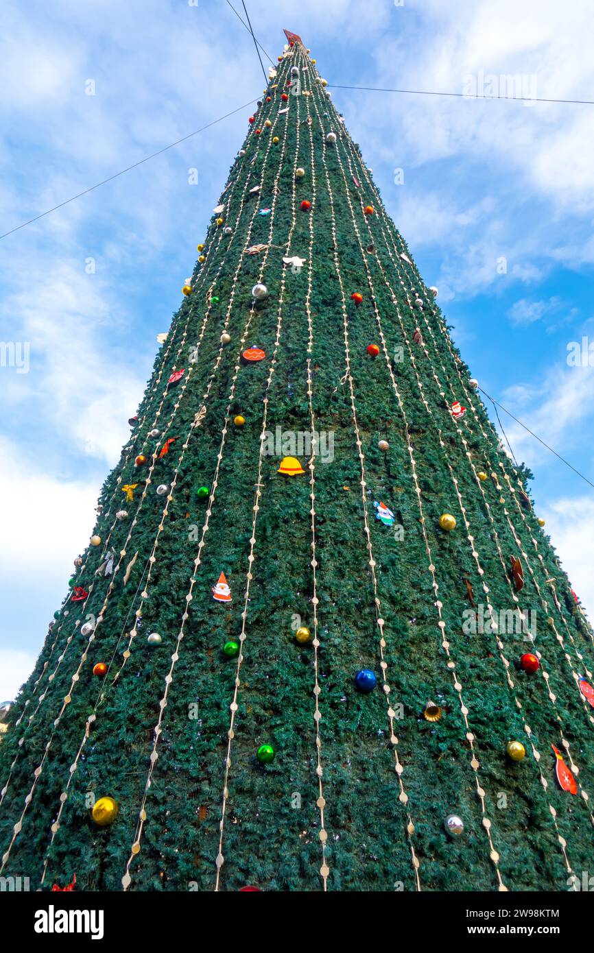 Weihnachtsbaum dekoriert am Kuk Saroy Platz Samarkand Usbekistan Zentralasien Stockfoto