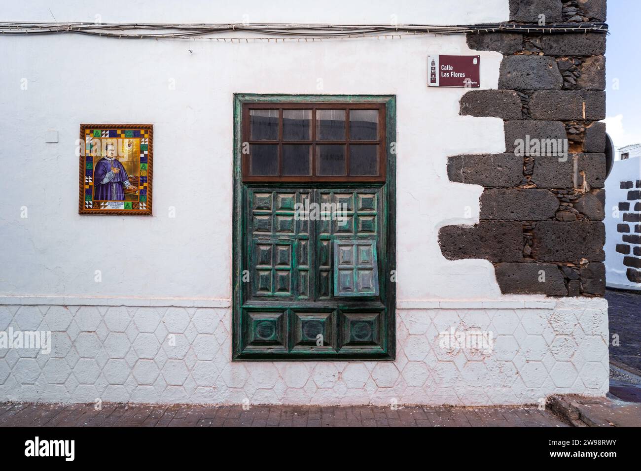 Teguise Village, Lanzarote. Kanarische Inseln. Spanien. Flowers Street (Calle Las Flores) des historischen Zentrums des Dorfes. Bis 1852 war Teguise Th Stockfoto