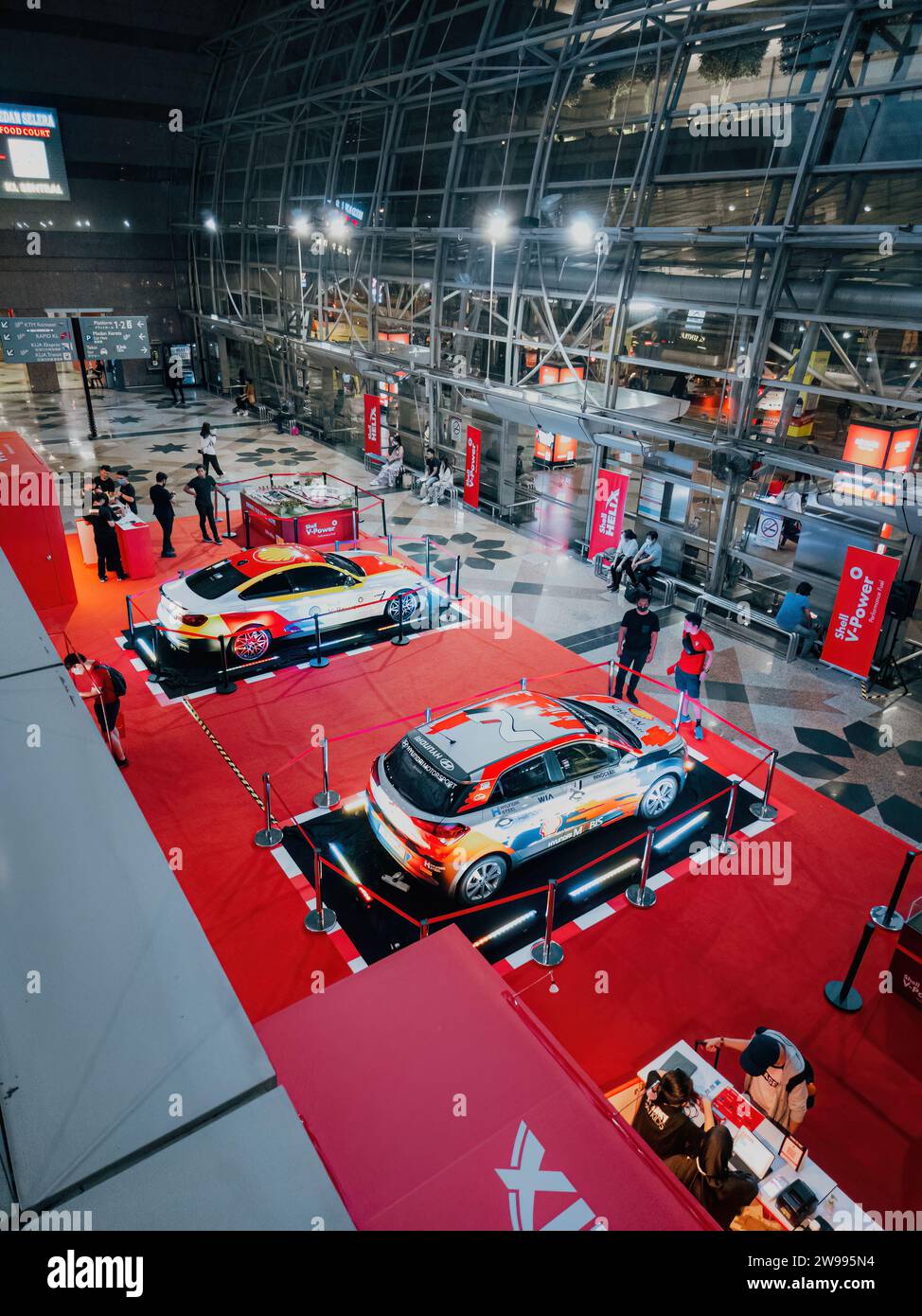 Shell Motorsport Remote Car Collection Roadshow mit einer echten Autoausstellung. Stockfoto