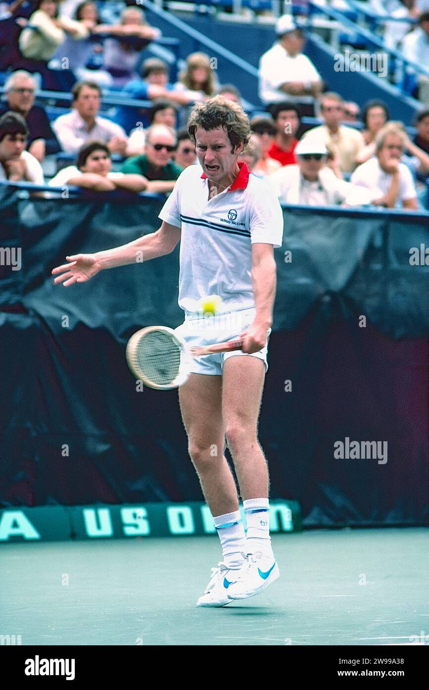 John McEnroe (USA) trat 1981 bei den US Open Tennis an. Stockfoto