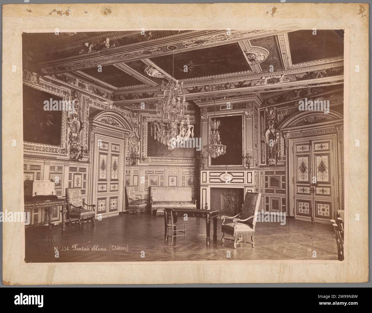 Salon aus Lodewijk XIII. Im Palast von Fontainebleau, um 1875 - um 1900 Foto Palais de Fontainebleau Karton. Fotounterstützung Albumendruck Palast. Salon, Salon. Innenraum  Darstellung eines Gebäudes. Bild, Gemälde Palais de Fontainebleau Stockfoto