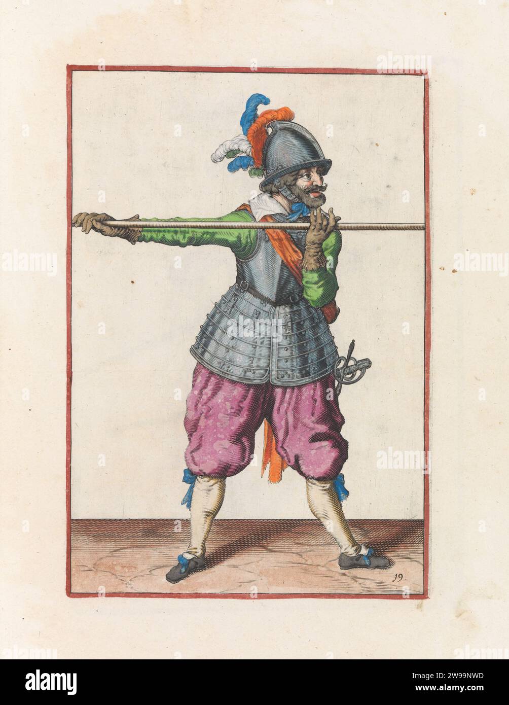 soldat-der-seine-spie-e-mit-beiden-h-nden-horizontal-auf-schulterh-he