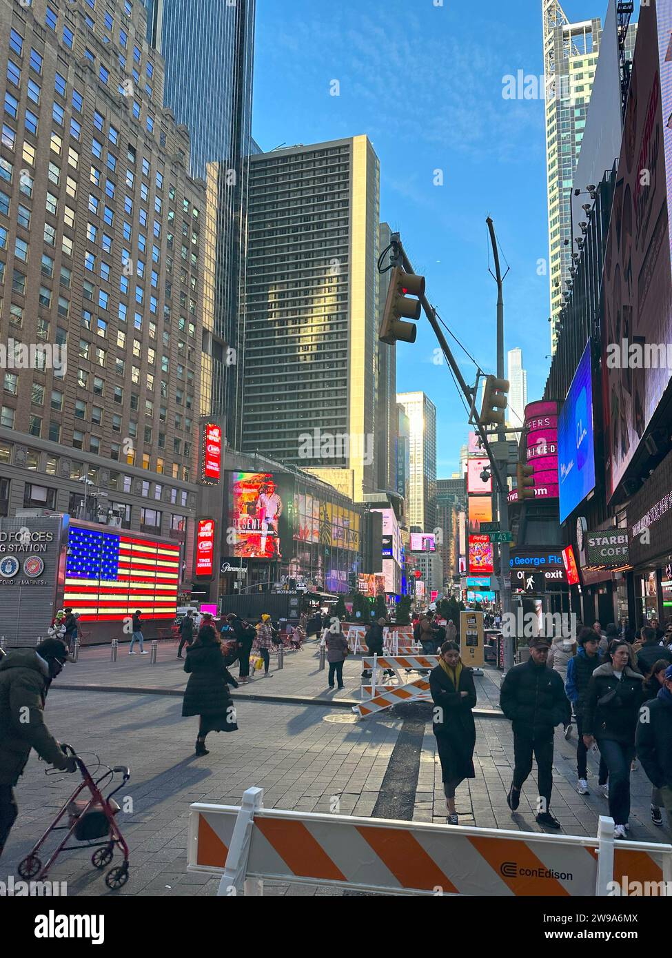New York City Street bei Sonnenuntergang. Alte malerische Straße im TriBeCa Viertel in Manhattan. Stockfoto