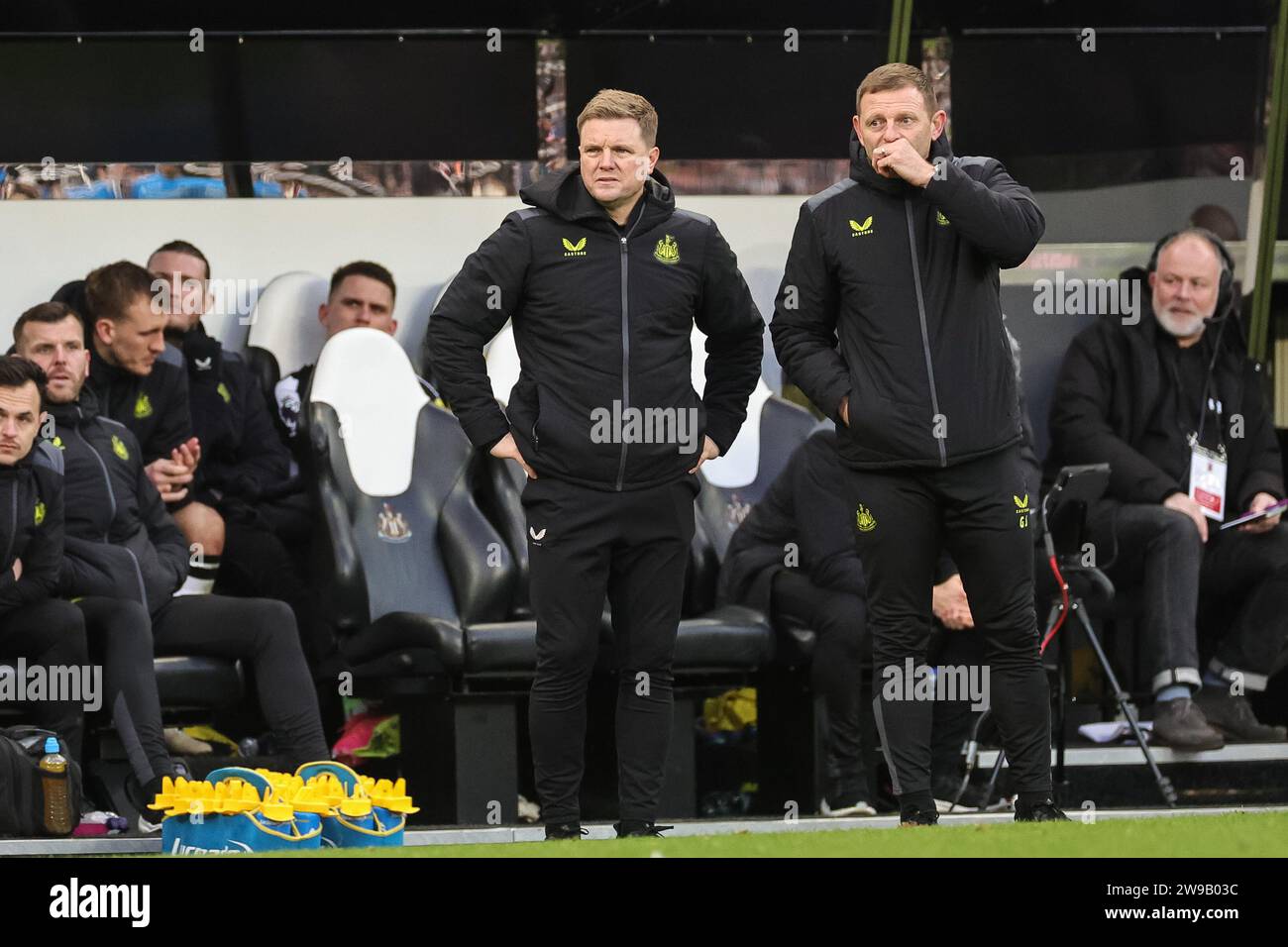 Newcastle, Großbritannien. Dezember 2023. Ein abgestürzter Eddie Howe-Manager von Newcastle United blickt 1-3 während des Premier League-Spiels Newcastle United gegen Nottingham Forest in St. James's Park, Newcastle, Vereinigtes Königreich, 26. Dezember 2023 (Foto: Mark Cosgrove/News Images) in Newcastle, Vereinigtes Königreich am 26.12.2023. (Foto: Mark Cosgrove/News Images/SIPA USA) Credit: SIPA USA/Alamy Live News Stockfoto