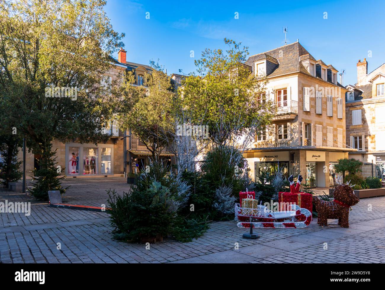 Weihnachtsdekoration, Place Civoire, in Brive la Gaillarde, Corrèze, Nouvelle-Aquitaine, Frankreich Stockfoto