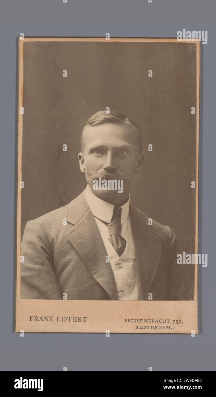 Porträt von Johannes Diderik van der Waals, Franz Eiffert, 1892 - 1915 Fotografie. Besuchskarte Amsterdam Karton. Fotografische Unterstützung historischer Personen Amsterdam Stockfoto