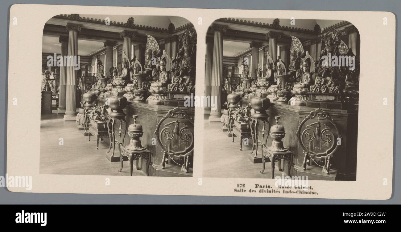 Asiatische Götterbilder im Musée Guimet in Paris, neue Photographic Gesellschaft, 1903 Stereogramm Guimet Museum Karton. Fotografische Stützskulptur mit Gelatine-Silberdruck. Dauerausstellung, Museum. Statuen, Gemälde usw.  Gegenstände der Anbetung (traditionelle chinesische Religionen) Stockfoto