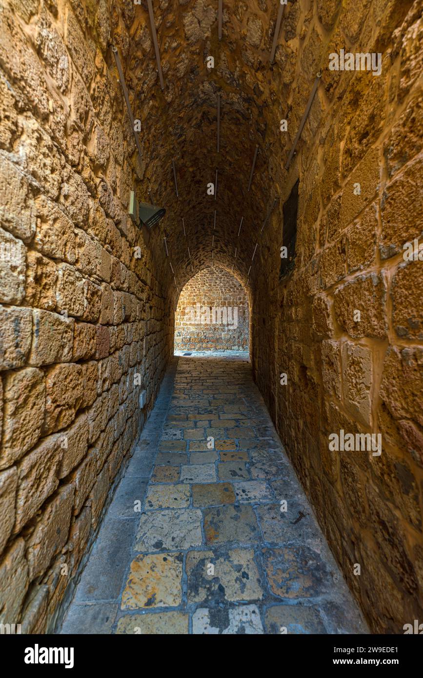 Korridor in der Altstadt von Akkon in Israel Stockfoto