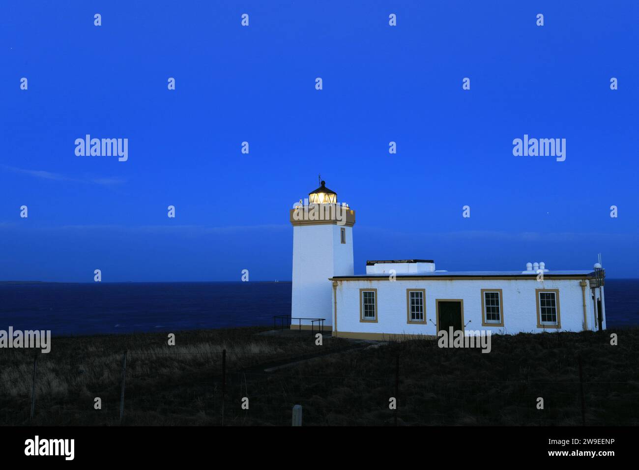 Duncansby Head Lighthouse, Duncansby Head, Caithness, Schottland, Großbritannien Stockfoto