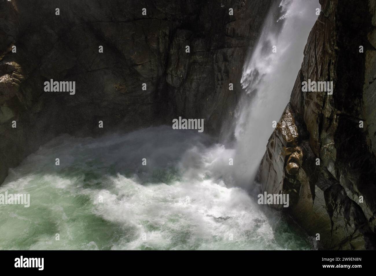 Wasserfall Pailon del Diablo in Ecuador Stockfoto