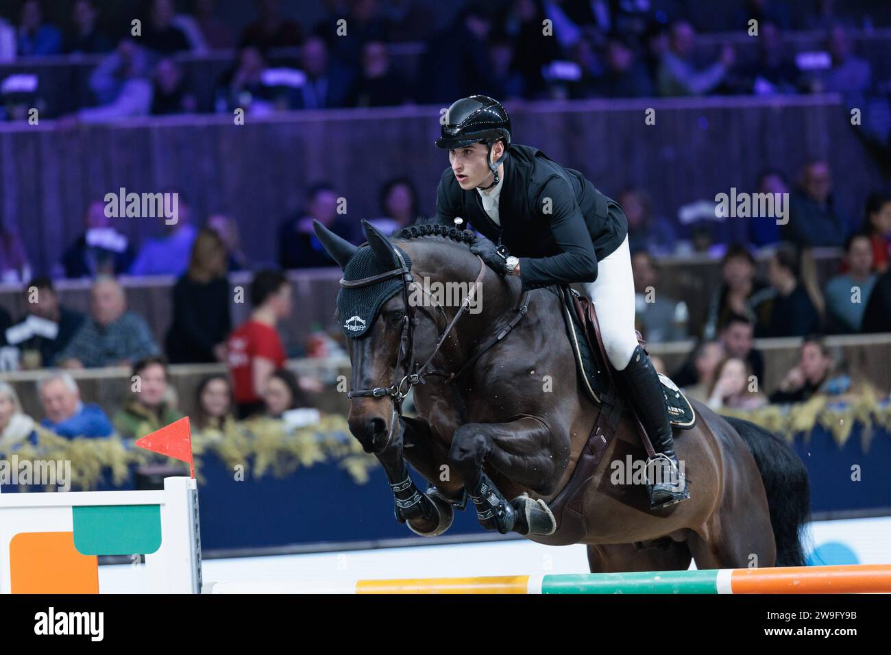 Thibault Philippaerts von Belgien mit Obama de la Liniere während des Léon Melchior CSI5*-W Springpferdewettbewerbs beim Jumping Mechelen am 27. Dezember 2023, Nekkerhal, Belgien (Foto: Maxime David - MXIMD Pictures) Stockfoto