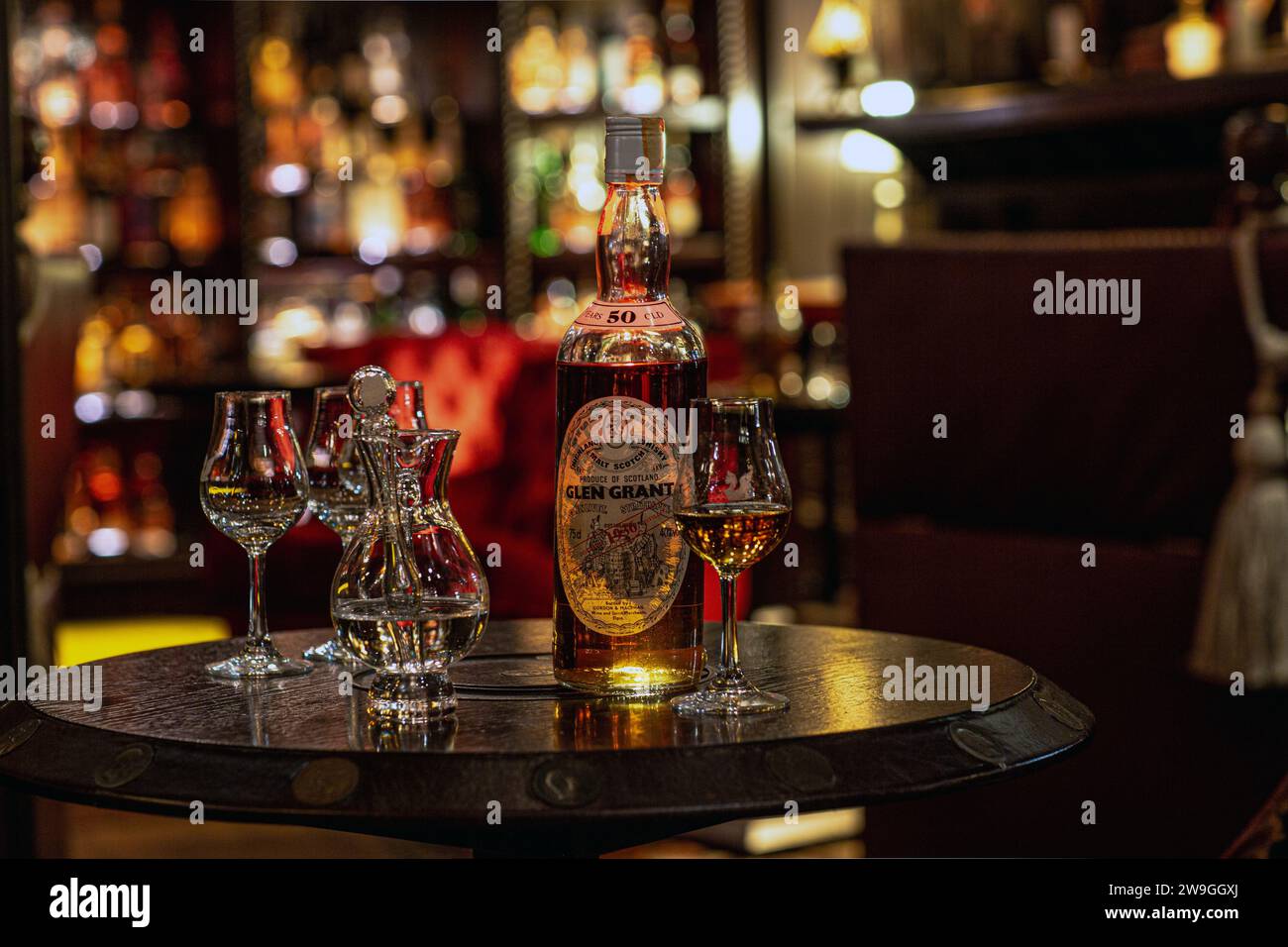 Glen Grant Whisky in Bertie's Whisky Bar, Fife Arms, Braemar, Schottland. Stockfoto