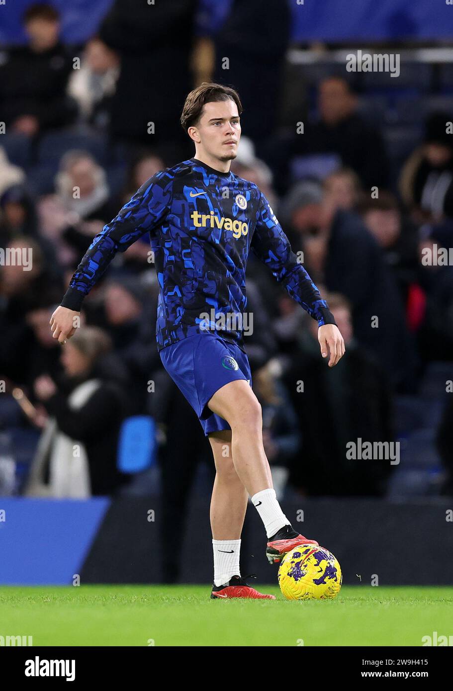 London, Großbritannien. Dezember 2023. Leo Castledine aus Chelsea während des Premier League-Spiels in Stamford Bridge, London. Der Bildnachweis sollte lauten: David Klein/Sportimage Credit: Sportimage Ltd/Alamy Live News Stockfoto