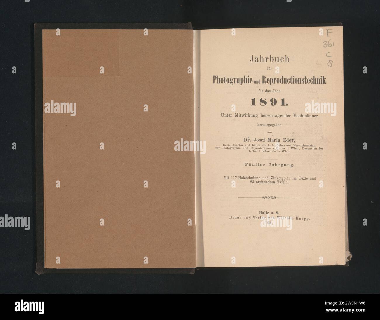 Jahrbuch für Fotografie und Reproduktionstechnik, Wilhelm knapp, 1891 Buch Hall auf der Saalezeitung. Unterstützung für Fotos. Leinen-(Material-)Druck/Kollotyp Stockfoto