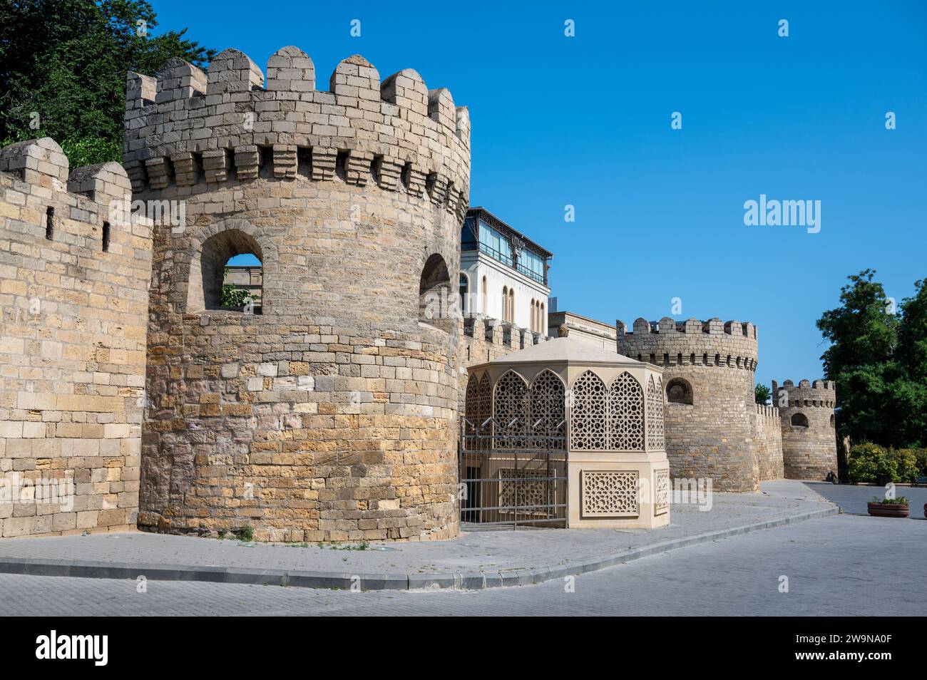 Icherisheher Mauern rund um die Altstadt in Baku, Aserbaidschan Stockfoto