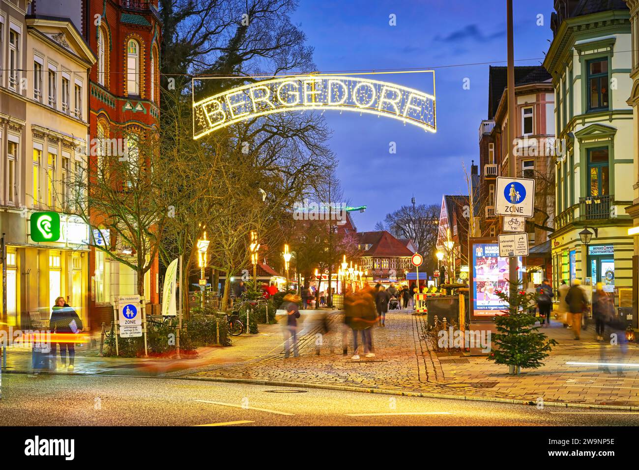 Alte Holstenstraße Und Weihnachtsmarkt In Bergedorf, Hamburg, Deutschland Stockfoto