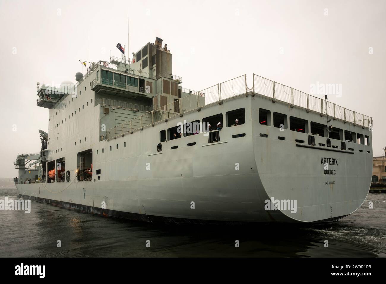 Das vorläufige Nachfüllschiff der Royal Canadian Navy MV Asterix in Halifax, Nova Scotia, Kanada. Stockfoto