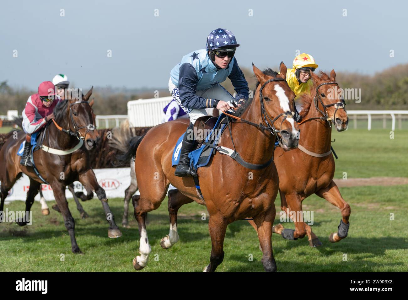 Eros, geritten von Ben Godfrey, trainiert von Kayley Woollacott Stockfoto