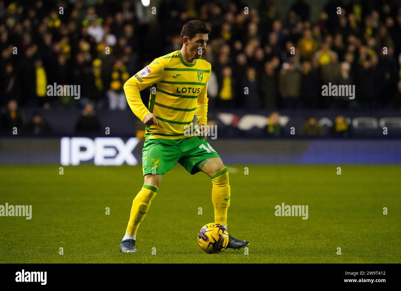 LONDON, ENGLAND - 29. DEZEMBER: Christian Fassnacht aus Norwich City während des Sky Bet Championship Matches zwischen Millwall und Norwich City am 29. Dezember 2023 in London. (Foto: Dylan Hepworth/MB Media) Stockfoto