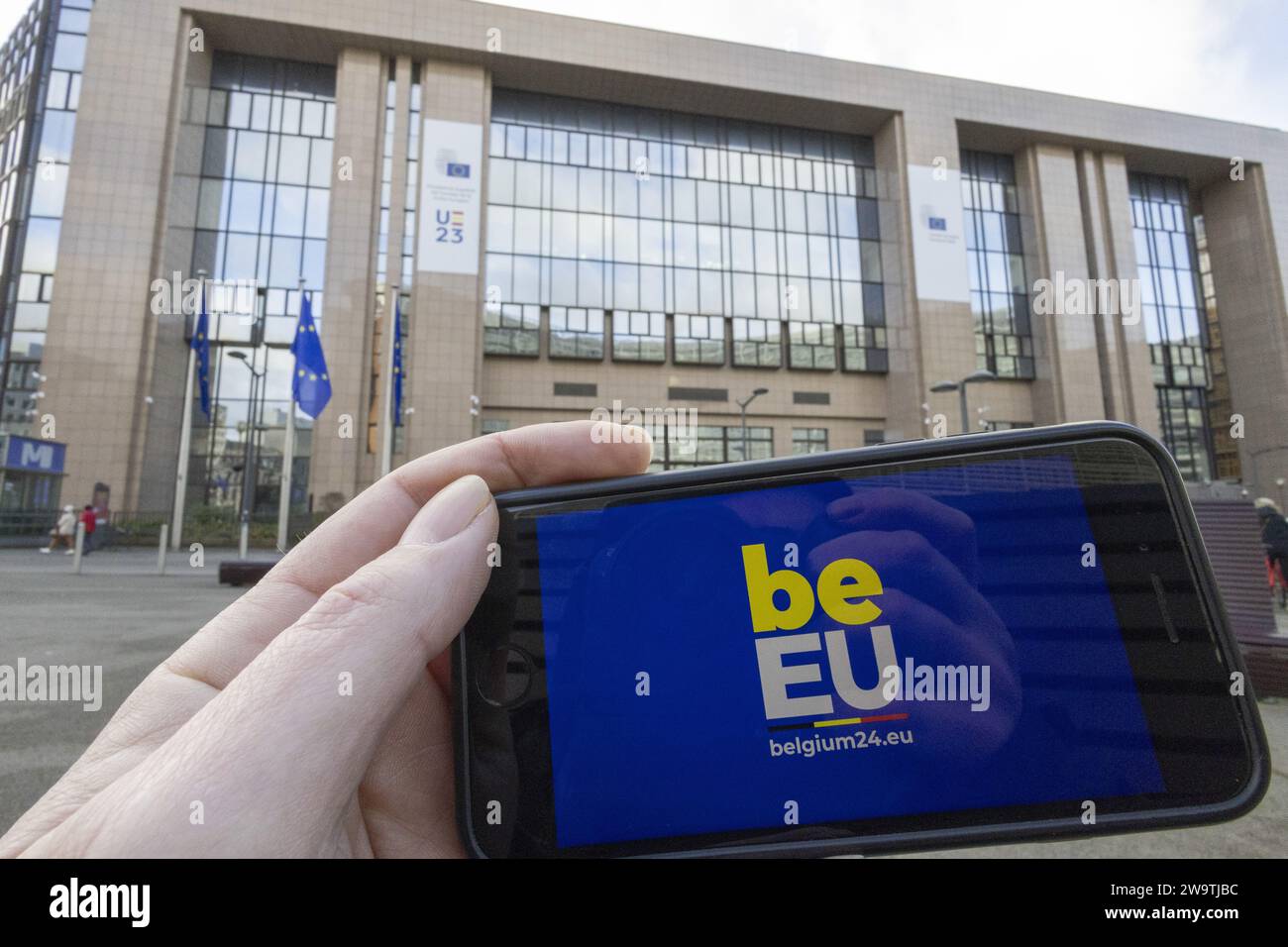 Brüssel, Belgien Dezember 2023 30. Die Abbildungen zeigen das belgische EU-Präcidency-Logo. Am 1. Januar 2024 beginnt der belgische Ratsvorsitz der Europäischen Union. BELGA FOTO NICOLAS MAETERLINCK Credit: Belga News Agency/Alamy Live News Stockfoto