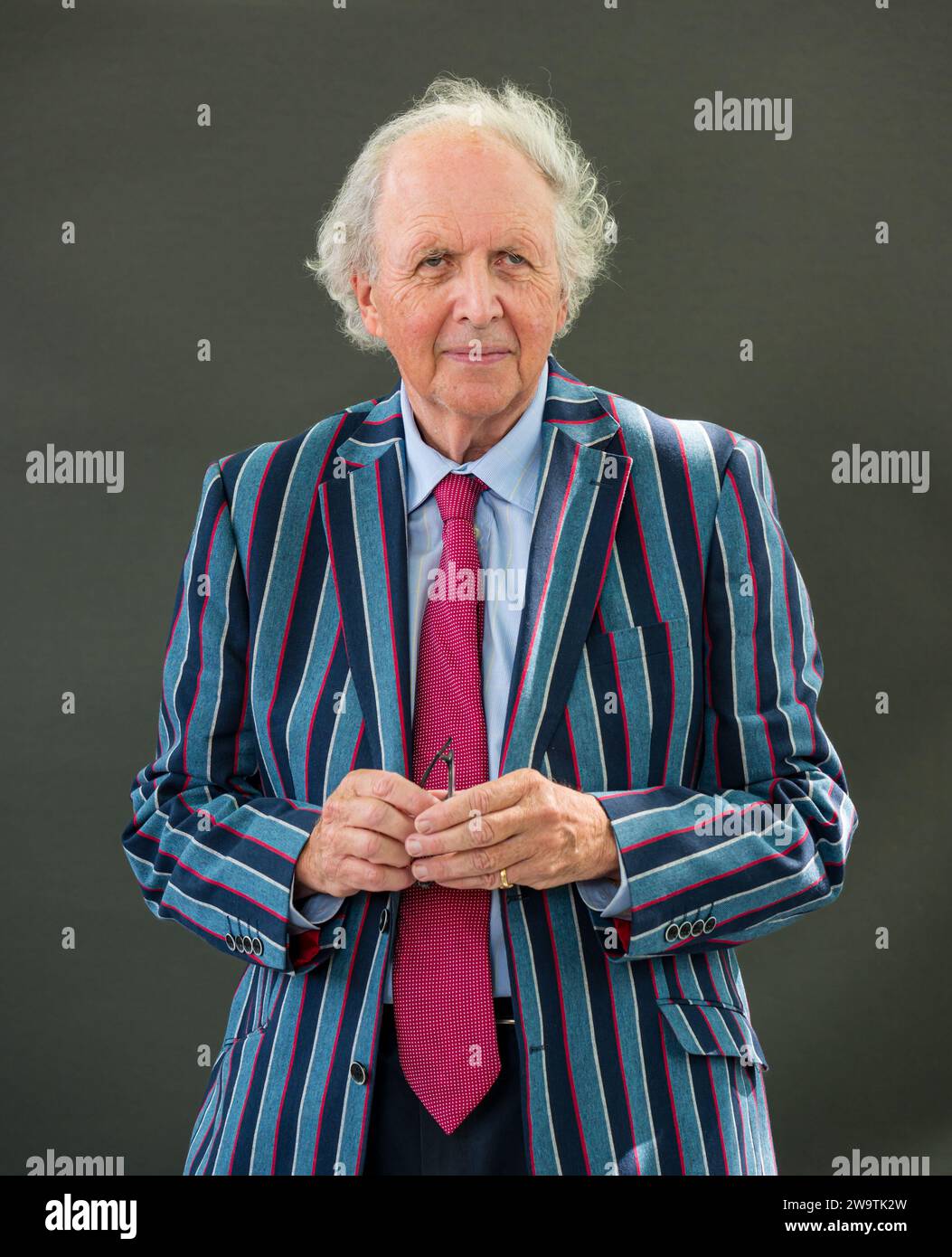 Sir Alexander McCall Smith, schottischer Autor, der 2019 beim Edinburgh International Book Festival in Schottland auftrat Stockfoto