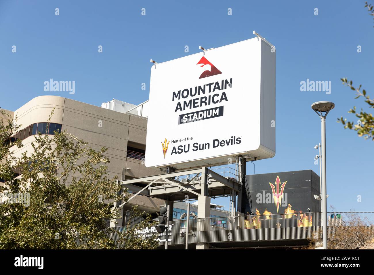 Das Mountain America Stadium ist das Heimstadion der Arizona State University Sun Devil. Stockfoto