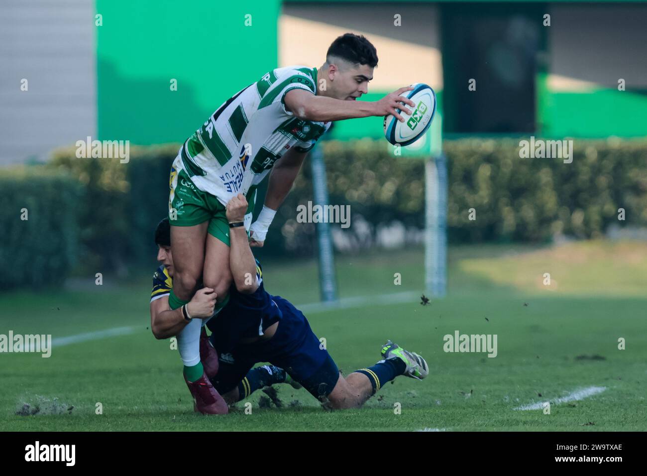 Treviso, Italien. Dezember 2023 30. Ignacio Mendy (Benetton Rugby) während des Benetton Rugby vs Zebre Rugby Club, United Rugby Championship Match in Treviso, Italien, Dezember 30 2023 Credit: Independent Photo Agency/Alamy Live News Stockfoto