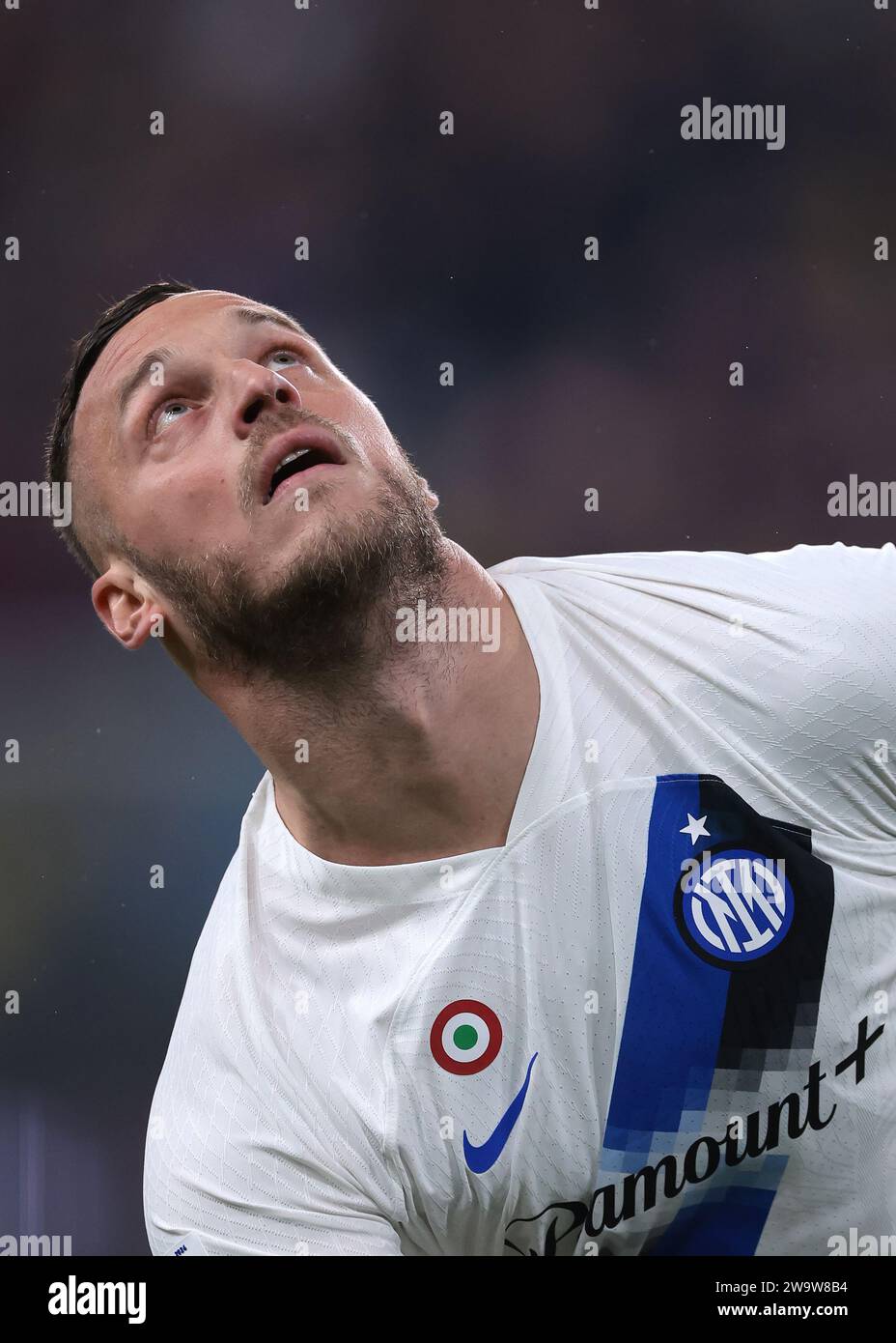 Genua, Italien. Dezember 2023. Marko Arnautovic vom FC Internazionale reagiert während des Spiels der Serie A bei Luigi Ferraris in Genua. Der Bildnachweis sollte lauten: Jonathan Moscrop/Sportimage Credit: Sportimage Ltd/Alamy Live News Stockfoto