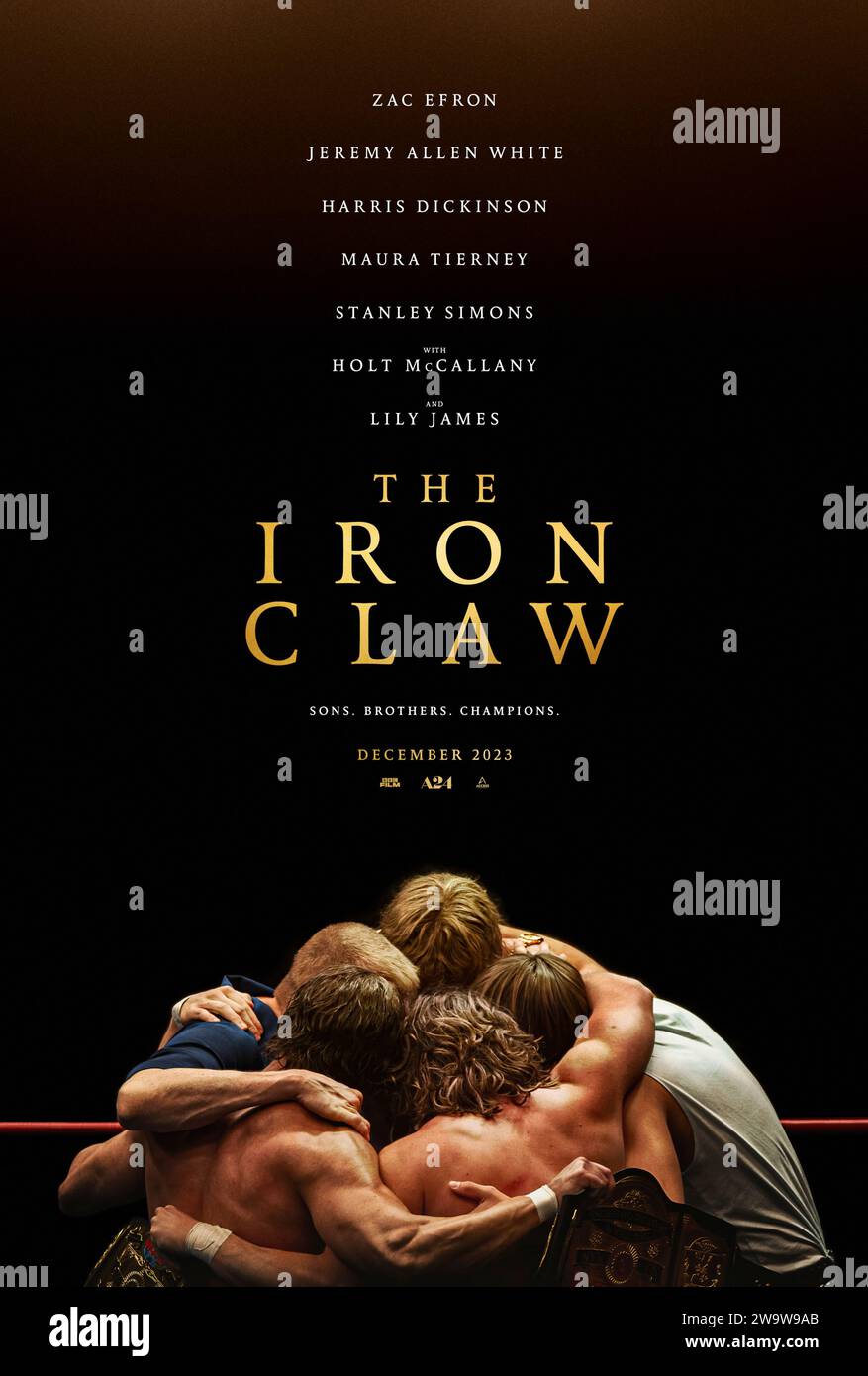 The Iron Claw (2023) von Sean Durkin mit Zac Efron, Jeremy Allen White und Harris Dickinson. Die wahre Geschichte der unzertrennlichen von-Erich-Brüder, die Anfang der 1980er Jahre in der hart umkämpften Welt des professionellen Rings Geschichte machten US-Poster mit einem Blatt ***NUR FÜR REDAKTIONELLE ZWECKE***. Quelle: BFA / A24 Stockfoto