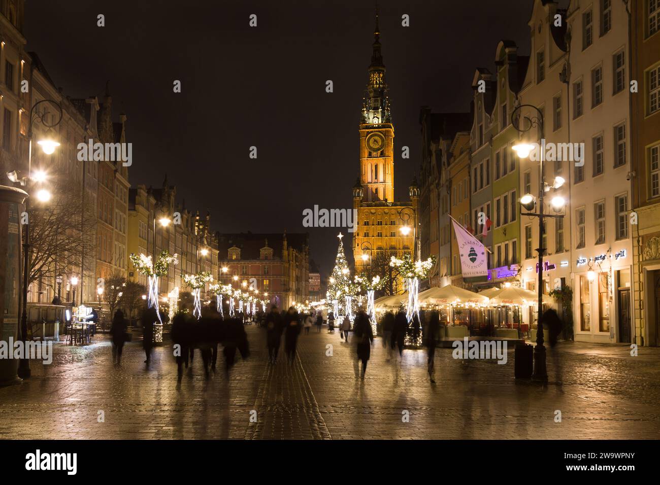 Danzig, Polen - 6. Dezember 2023: Weihnachtsmarkt in Danzig, Polen. Stockfoto