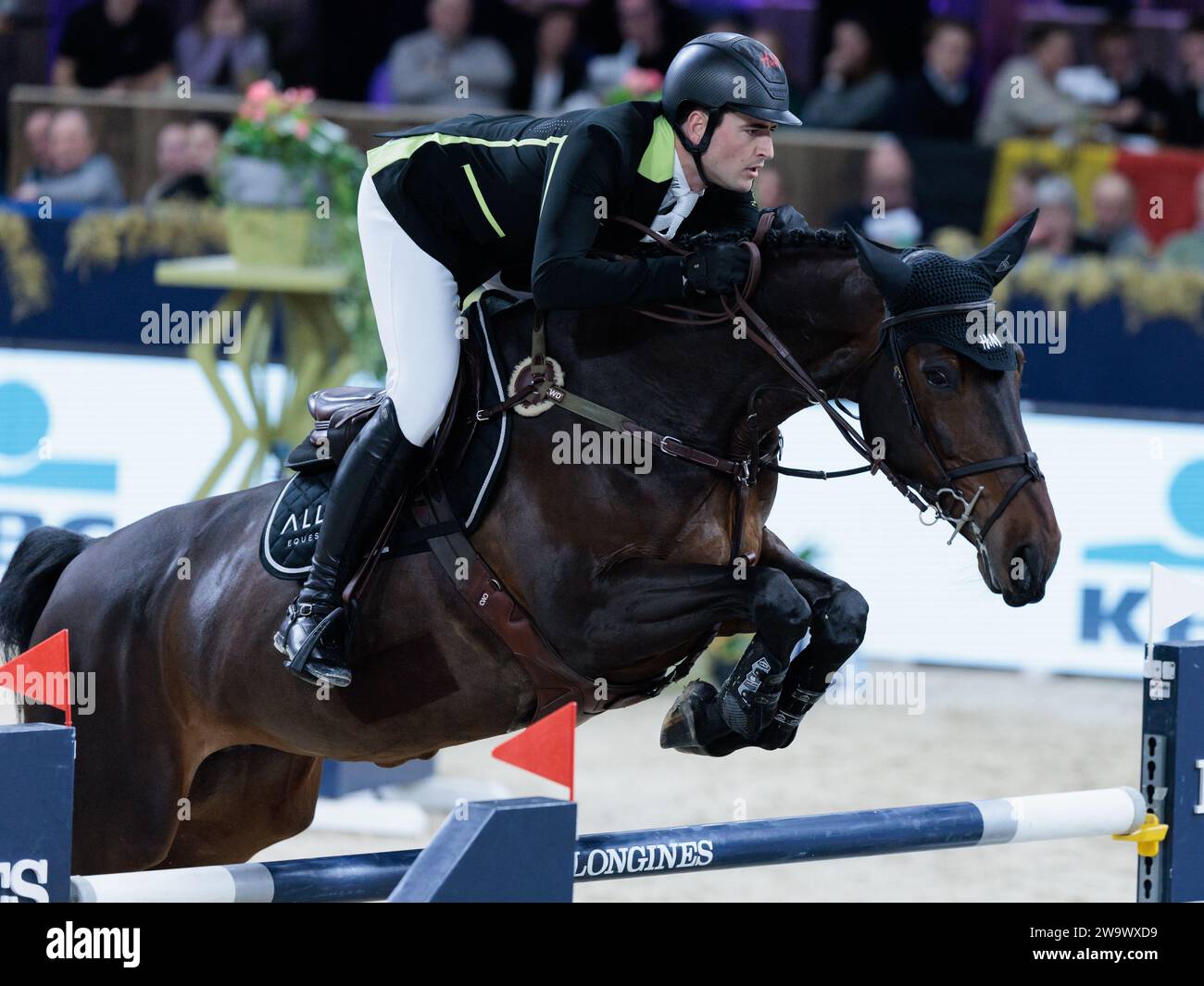 Nicola Philippaerts aus Belgien mit Moya vd Bisschop während der Longines FEI Jumping World Cup™ präsentiert von BMW beim Jumping Mechelen am 30. Dezember 2023, Nekkerhal, Belgien (Foto: Maxime David - MXIMD Pictures) Stockfoto