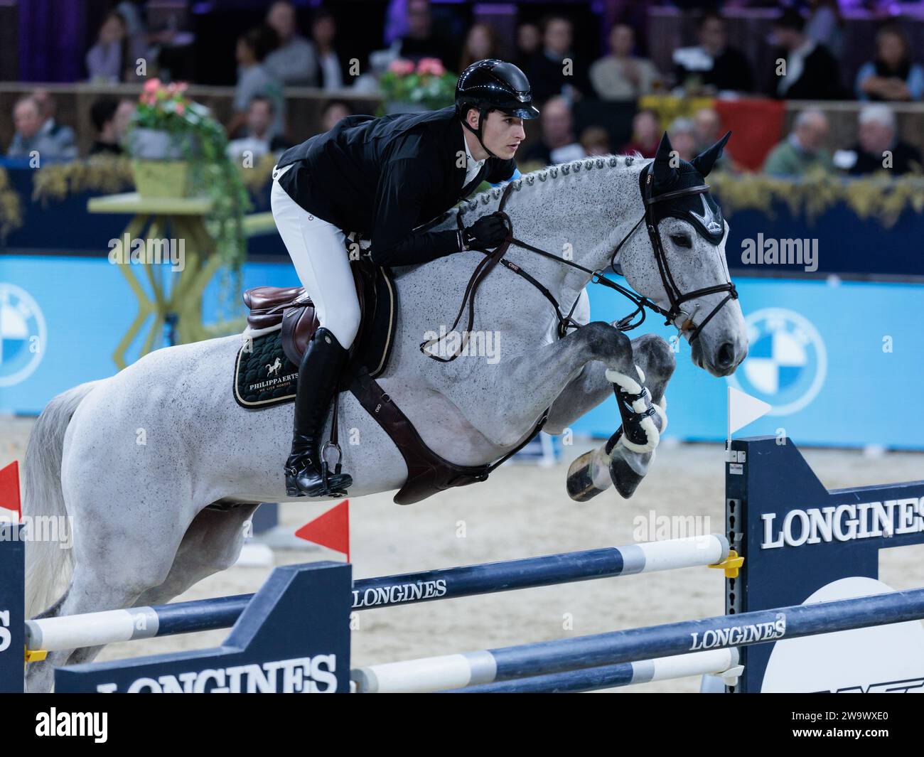 Thibault Philippaerts von Belgien mit Jumper d'Oase während der Longines FEI Jumping World Cup™ präsentiert von BMW bei der Jumping Mechelen am 30. Dezember 2023, Nekkerhal, Belgien (Foto: Maxime David - MXIMD Pictures) Stockfoto