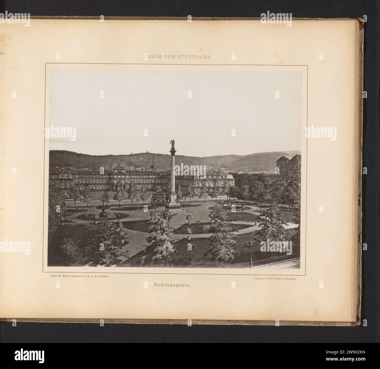 Blick auf den Schlossplatz in Stuttgart, Deutschland, Georg Maria Eckert, um 1870 - in oder vor 1875 fotomechanischer Druck Stuttgart Papier Kollotypie Quadrat, Ort, Zirkus, etc Schloss Stockfoto