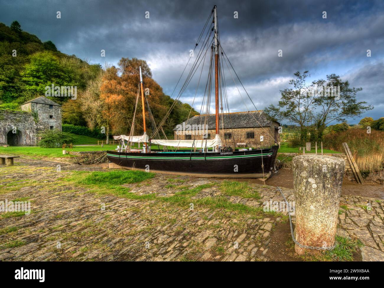 Die Shamrock Segel Ketch wurde 1899 für Frachtarbeiten am Tamar und im Südwesten Englands gebaut. Jetzt am Cotehele Quay in Devon, England. Stockfoto