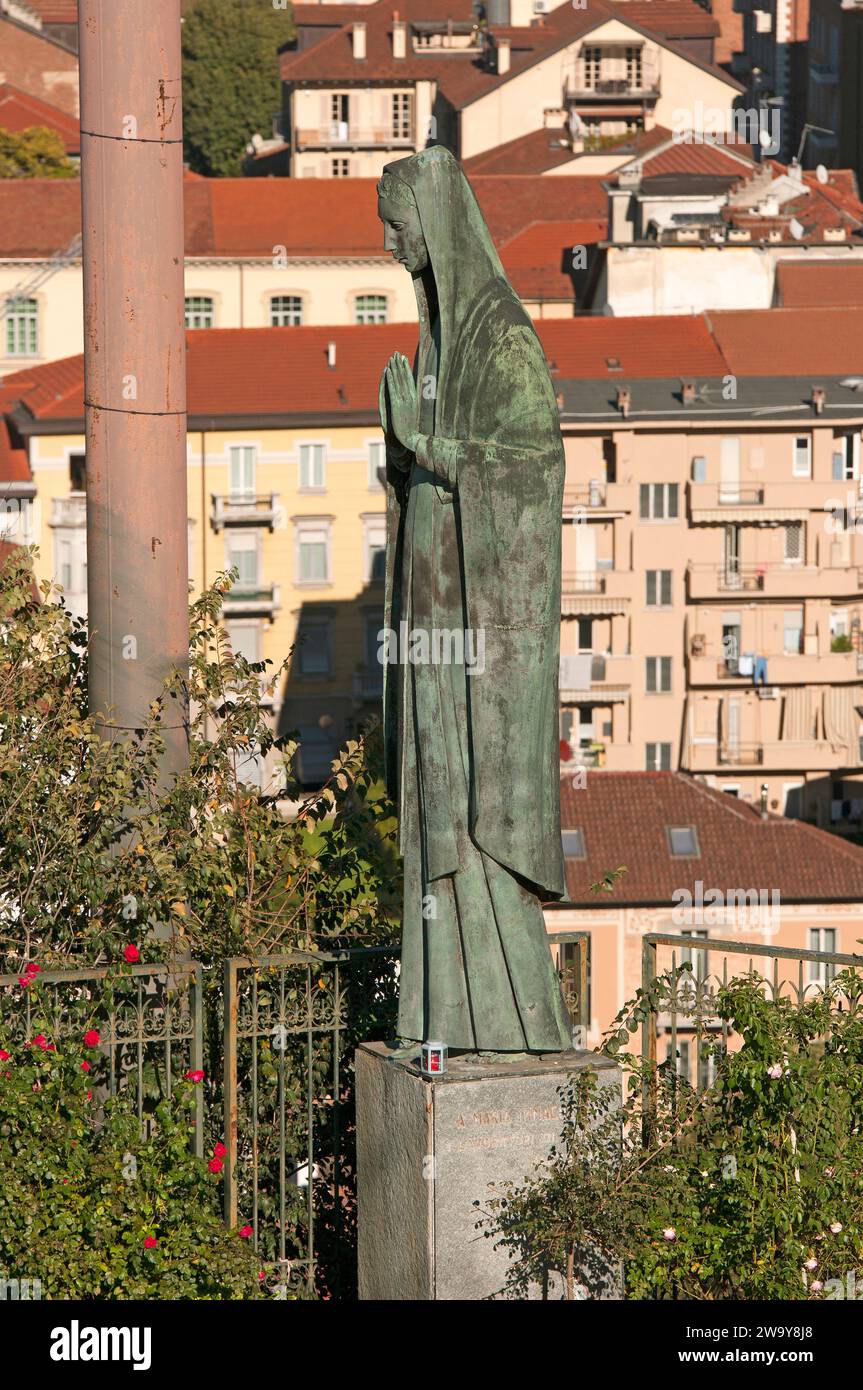 Madonna der Arbeiter (von dem Bildhauer Giovanni Cantono), Monte dei Cappuccini, Turin, Piemont, Italien Stockfoto