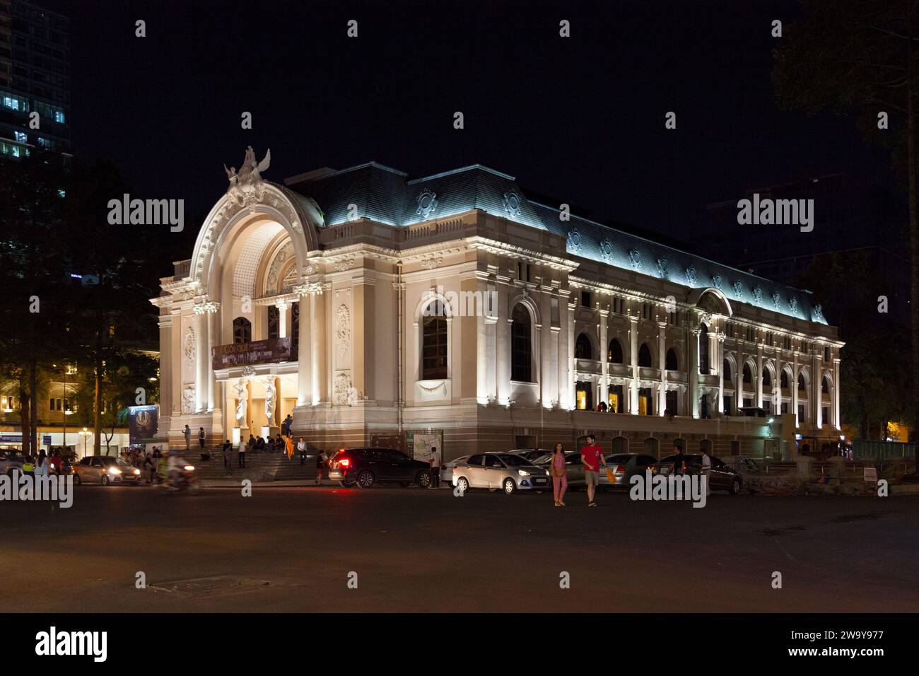 Ho-Chi-Minh-Stadt, Vietnam – 24. August 2018: Das Stadttheater von Ho-Chi-Minh-Stadt, auch bekannt als Saigon-Oper, ist ein Beispiel für das französische Colon Stockfoto