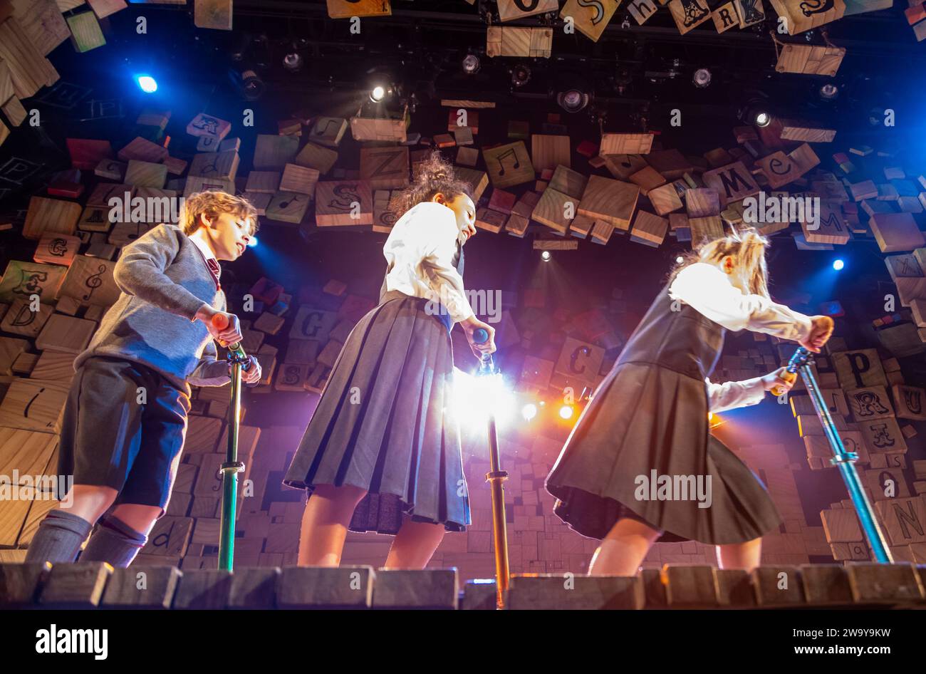 Vorhangruf, Kinder, Matilda das Musical, London, Großbritannien Stockfoto