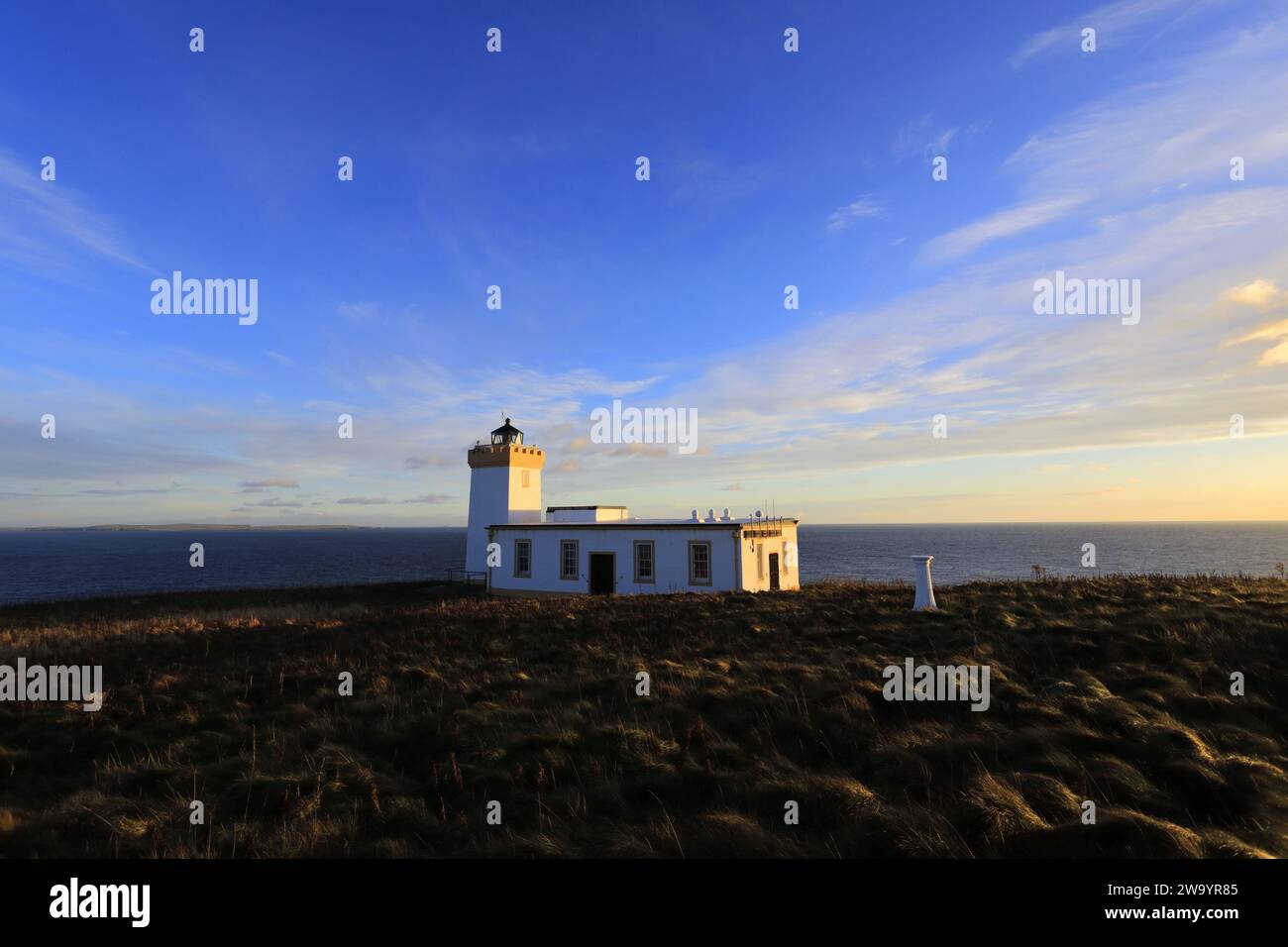 Duncansby Head Lighthouse, Duncansby Head, Caithness, Schottland, Großbritannien Stockfoto