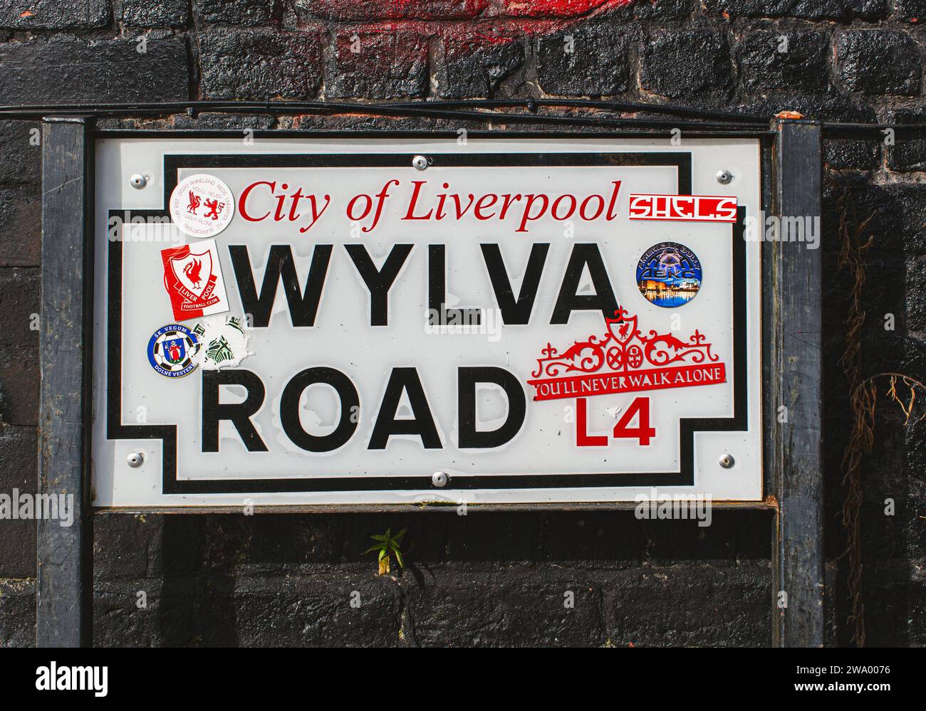 Straßenschild City of Liverpool, Wylva Road, Anfield, L4 Stockfoto