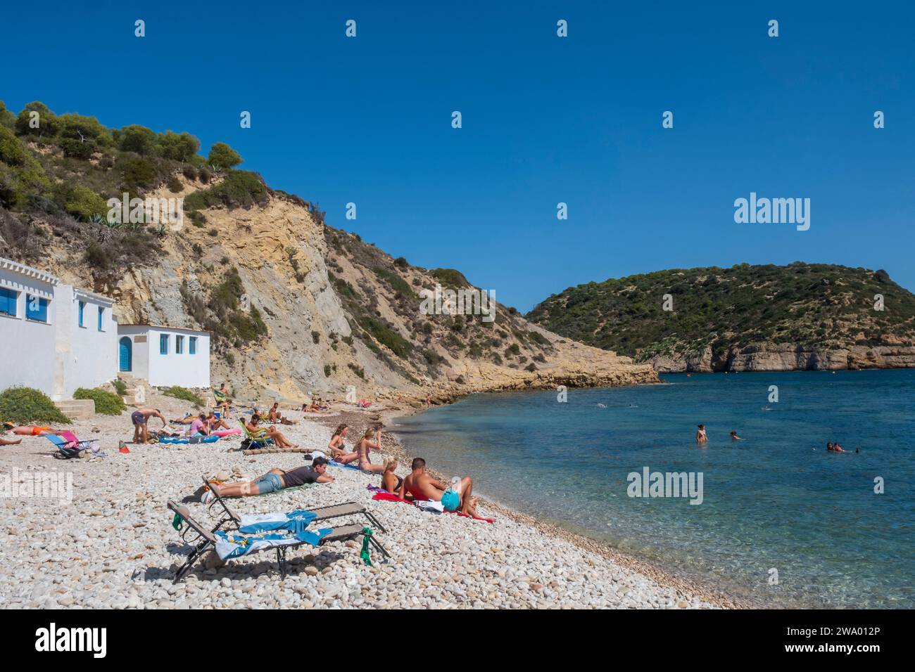 La Cala Portitxol (Portichol) oder Portitxol Strand oder auch bekannt als Cala de la Barraca de Javea liegt zwischen Cap Prim und El Cap Negre. Stockfoto