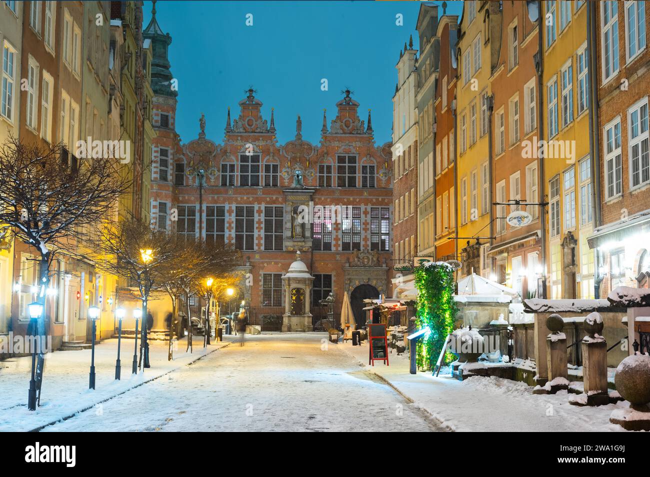 2023-02-04; abendliche historische Straßen von Danzig Polen Stockfoto