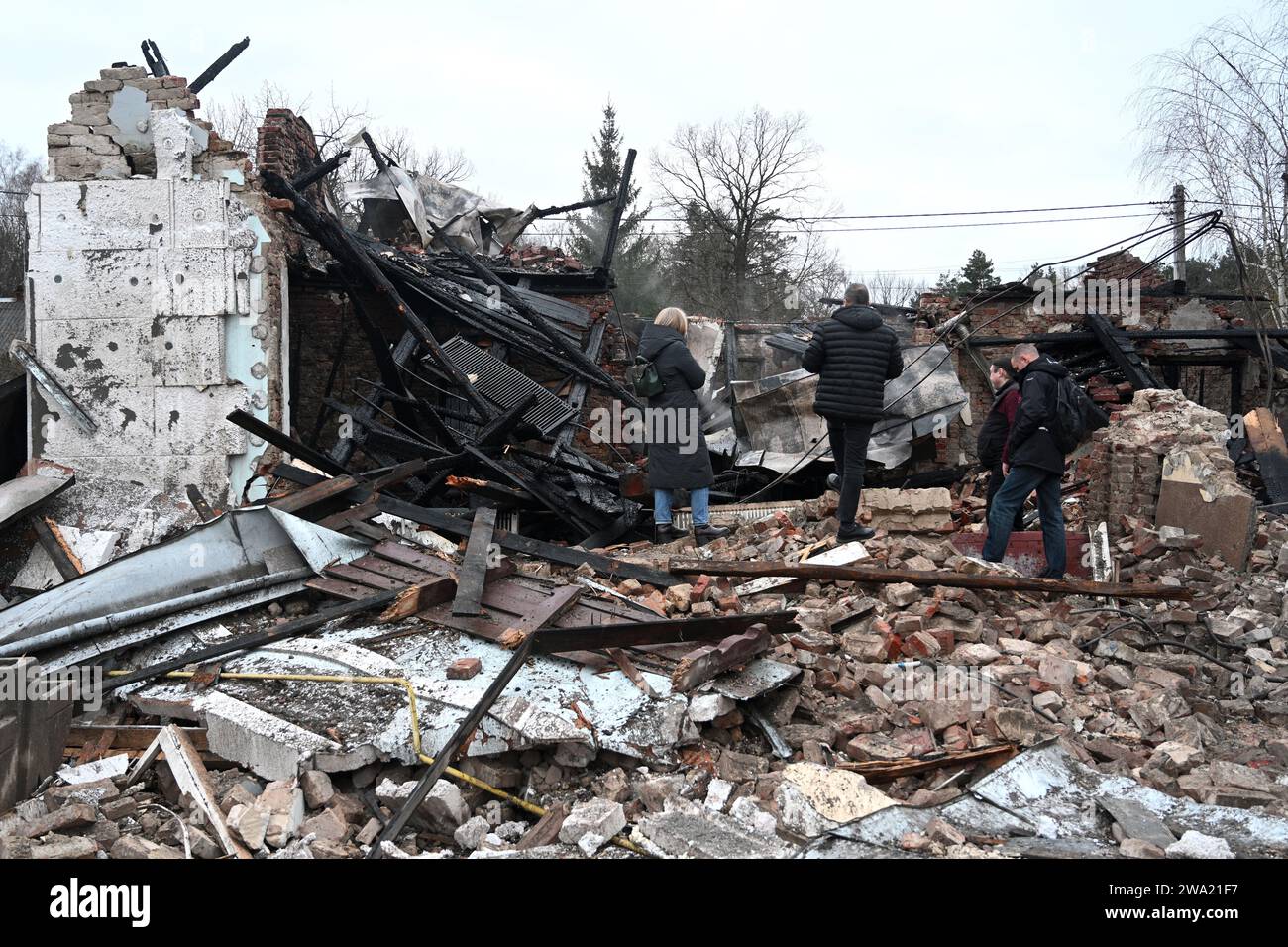 Lemberg, Ukraine - 1. Januar 2024: Zerstörte das Römische Shukhevych-Museum nach einem russischen Drohnenangriff in Lemberg. Stockfoto