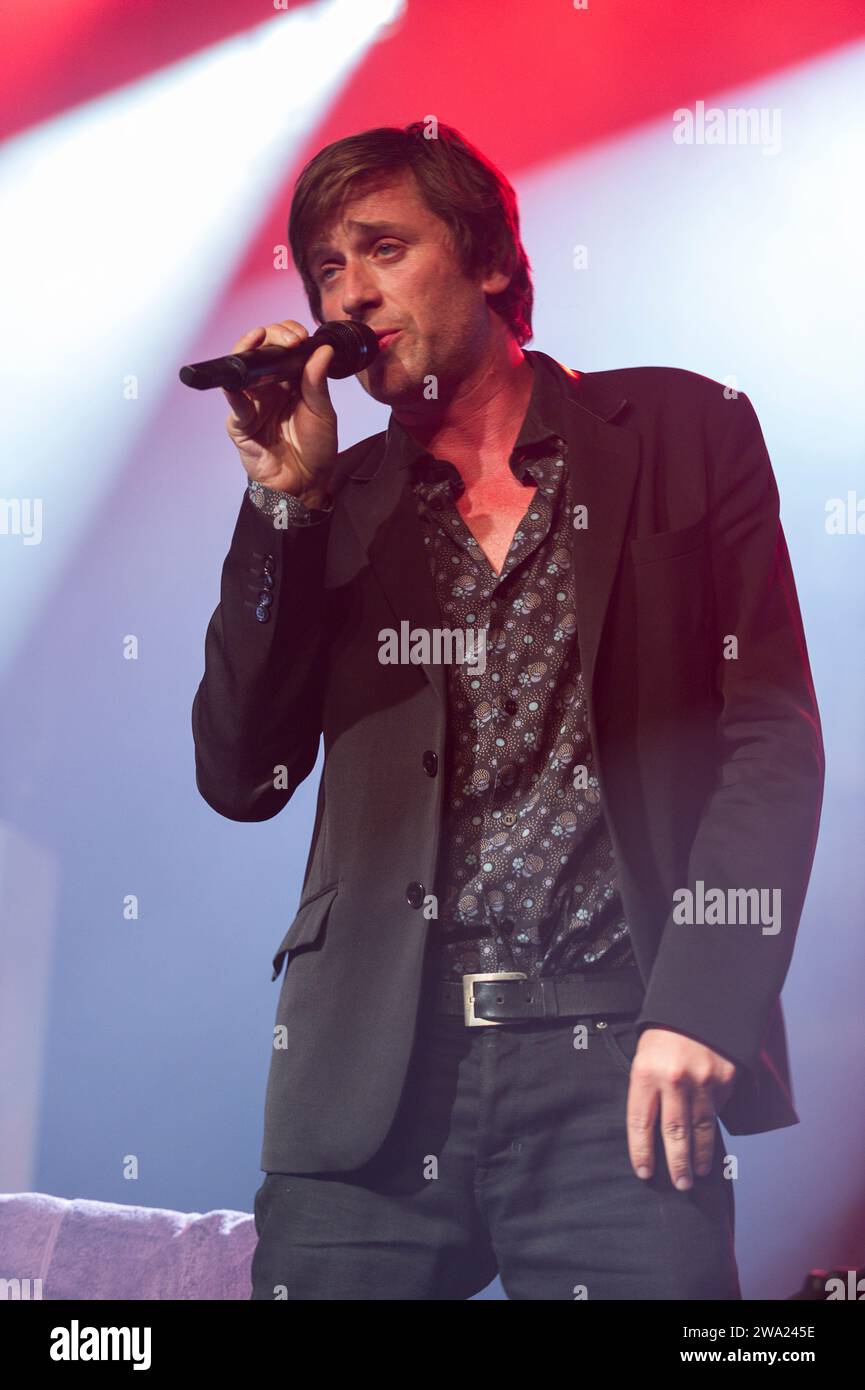 Thomas Dutronc en Concert au Premier Toots Jazz Festival. | Thomas Dutronc spielt live beim ersten Toots Jazz Festival in La Hulpe bei Brüssel. Stockfoto