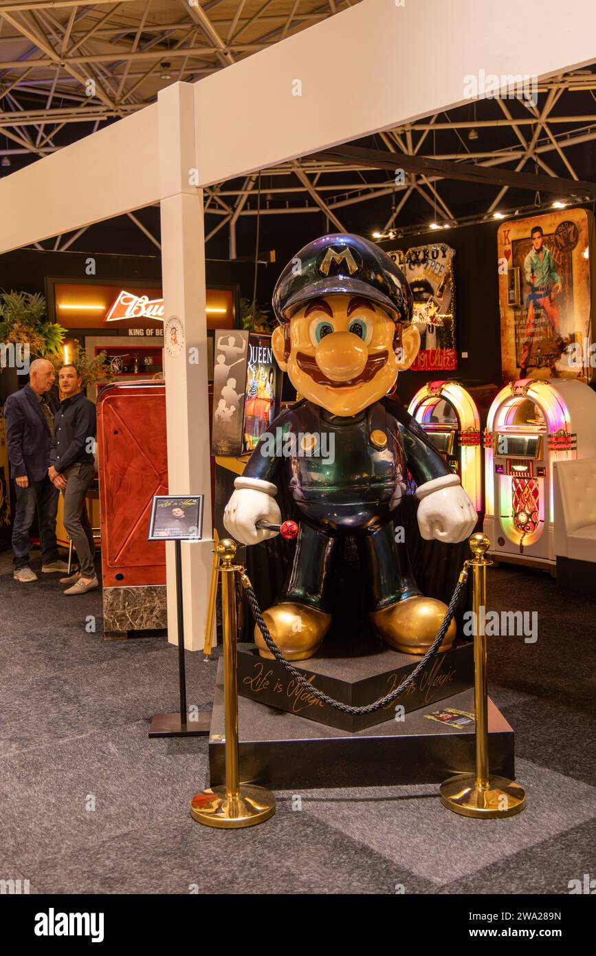 Skulptur der Spielfigur Mario auf der Masters Expo in Amsterdam RAI Stockfoto