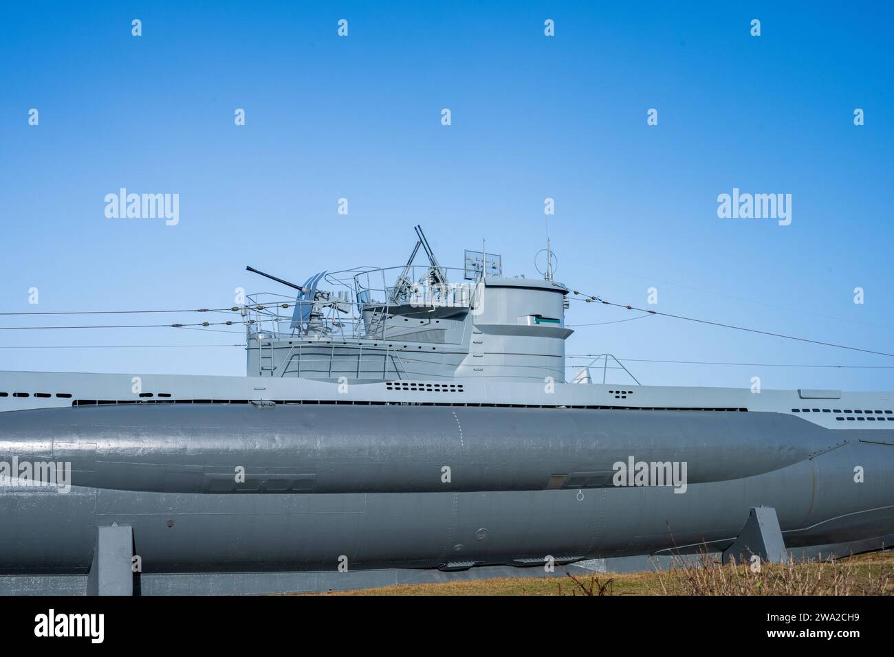 Ein altes Uboot der deutschen Kriegsmarine am Strand von Laboe, das